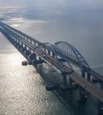 Українська розвідка хоче знищити Кримський міст у першому півріччі цього року - The Guardian