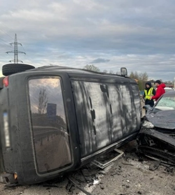 Через ДТП з потерпілими ускладнено рух на трасі Київ – Чоп біля Львова (ВІДЕО)