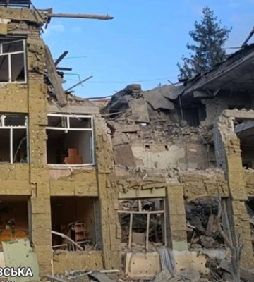 Війська рф зруйнували школу на Харківщині: били ракетами «Гром»
