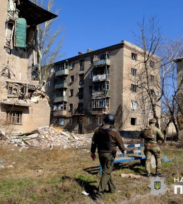 Попри щоденні російські атаки, у Часовому Яру залишаються 875 людей – голова МВА