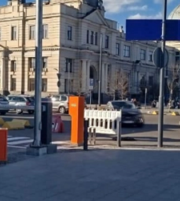 Біля львівського залізничного вокзалу запрацював автоматизований паркінг