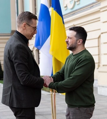 Завтра Рада Україна-НАТО обговорить подальшу підтримку Києва у боротьбі з російською агресією, - Столтенберг