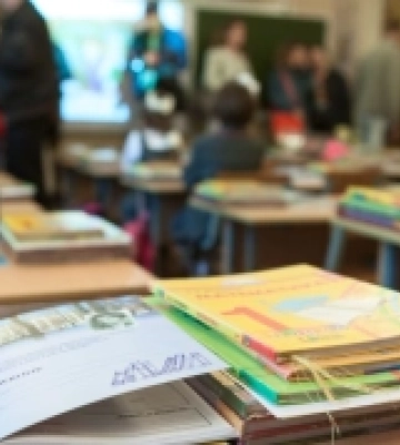 Білорусь передає книги в захоплені школи на окупованій Херсонщині