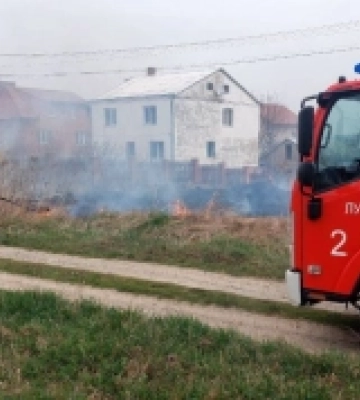 У селі Тарасове горіла суха трава