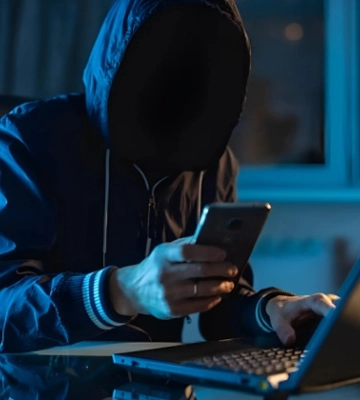 Ошукав жінку на понад 33 тисячі доларів: телефонний шахрай з Вінниччини отримав вирок