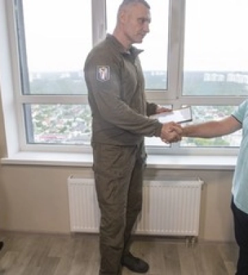 Кличко підказав уряду рішення проблеми з житлом для ВПО в регіонах