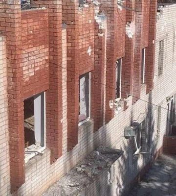 У Дніпрі через ракетну атаку у трьох закладах освіти вибито 159 вікон