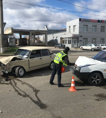 У Сумах зіткнулися два ВАЗи