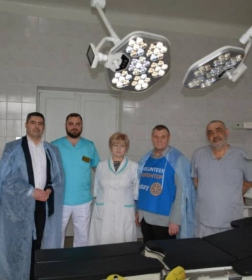 Перинатальний центр отримав нові операційні світильники від «Ротарі Клуб Миколаїв»