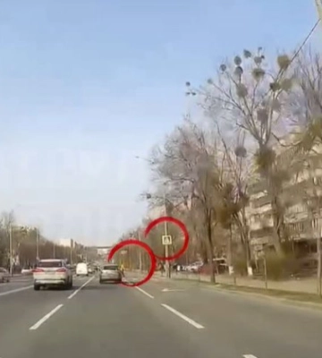 В Киеве водитель BMW не пропустил мужчину на пешеходном переходе: как его наказали, видео