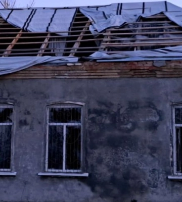 На Дніпропетровщині внаслідок ударів росіян пошкоджені будинок культури та гімназія