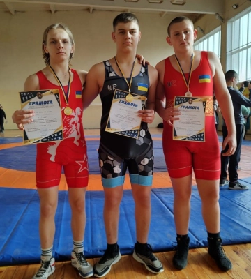 Новоукраїнські спортсмени стали призерами відкритого чемпіонату з греко-римської боротьби (ФОТО)