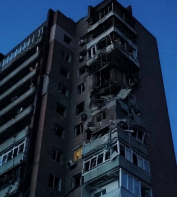 Кілька хвиль російських дронів атакували Харків: загинули люди