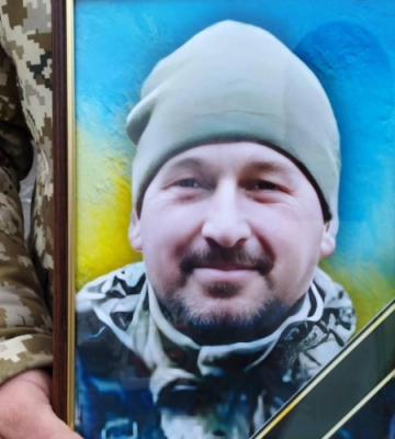Батько трьох дітей загинув смертю хоробрих: президент відзначив державною нагородою Героя з Волині