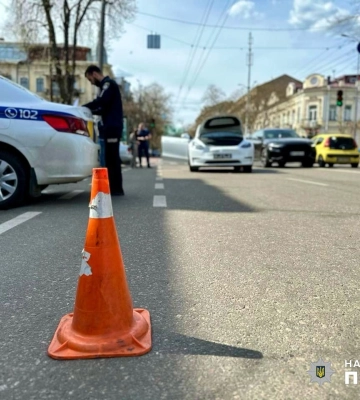В Приморському районі Одеси сталася ДТП, постраждала жінка