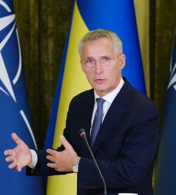 НАТО не планує відправляти війська в Україну, і прохання такого не було, - Столтенберг