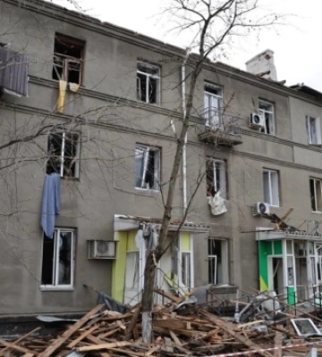 Залізне ліжко зберегло життя. У Харкові рятують будинок після атаки безпілотників