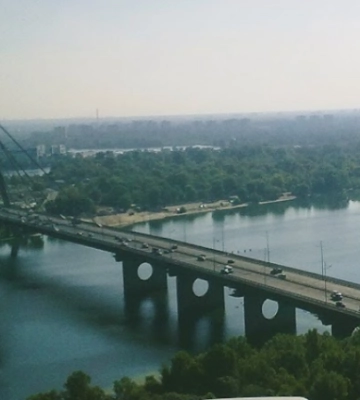 У Києві завтра на Північному мосту на 2,5 місяці обмежать рух транспорту