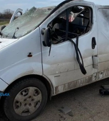 На Дніпропетровщині РФ атакувала дроном автівку:  загинув чоловік