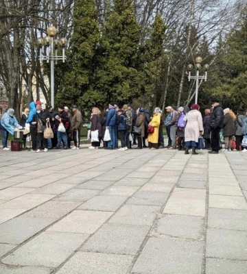 У Рівному продовжать годувати нужденних гарячими обідами