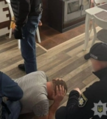 Дев&#039;ять тисяч доларів за квиток до Румунії: на Рахівщині затримали переправника ухилянтів
