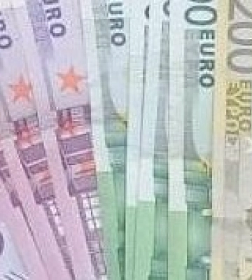 Поліцейські затримали шахрая, який видурив у львів’янки значну суму