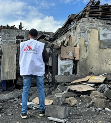 В Покровске россияне разбомбили офис Врачей без границ