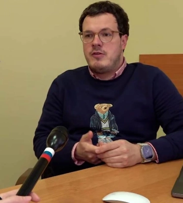 СБУ повідомила про підозру в державній зраді «політексперту» з телеканалів Медведчука