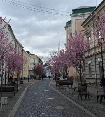 Короткочасний дощ, місцями грози: погода в Івано-Франківську 6 квітня