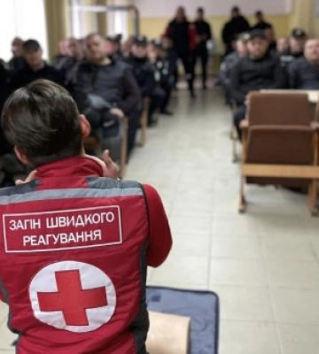 Перша домедична допомога: поліцейські охорони Закарпаття оновили важливі знання та навички