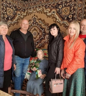 Пережила Голодомор та тікала від заслання: волинська довгожителька відсвяткувала 100-річчя