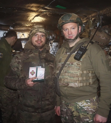 Волинським бійцям на передовій вручили відзнаки