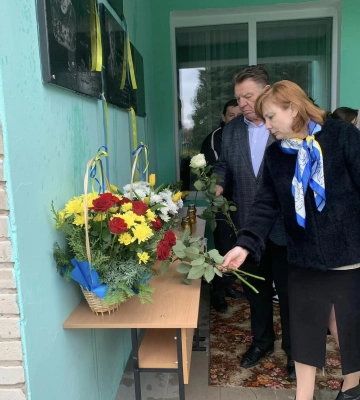 У Берестечківському ліцеї відкрили меморіальну дошку на честь загиблого на війні випускника