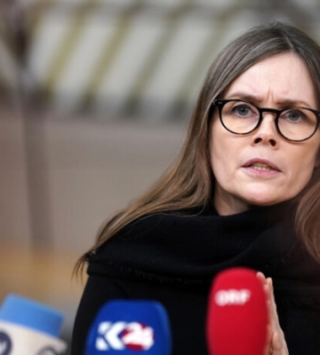 Прем'єр-міністр Ісландії йде у відставку: причина