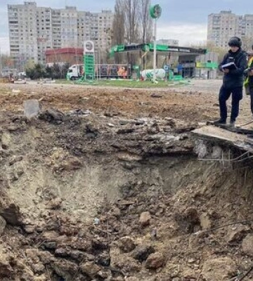 Кількість загиблих унаслідок нічних ударів РФ по Харкову зросла до 7. ФОТОрепортаж