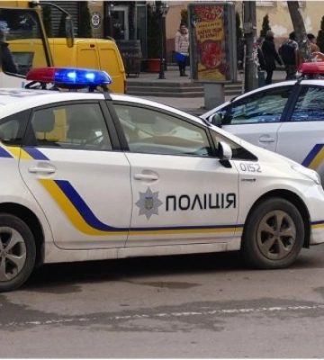 Керував автівкою без прав: поліціянти затримали водія у Херсоні 