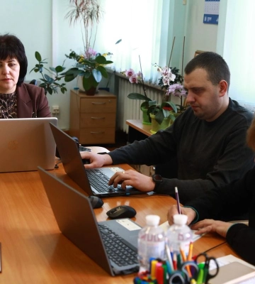 Труднощі з оформленням пенсії та відновленням житла: Зінаїда Бойко відповіла  за запити мешканців регіону