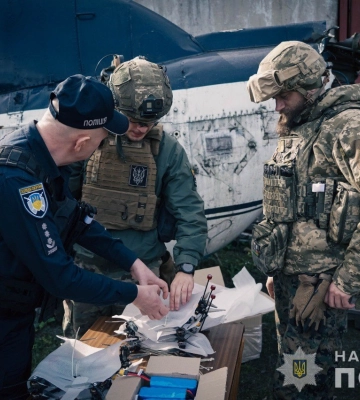 Поліція охорони Сумщини передала на озброєння військових FPV дрони