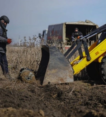 У Харківській області сапери знешкодили російську авіабомбу