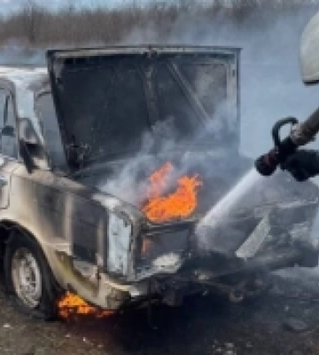 Біла Роздільної спалахнула автівка