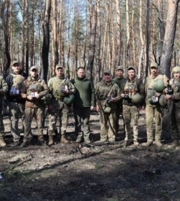 На передовій бійцям з Волині вручили відзнаки «За оборону рідного краю»
