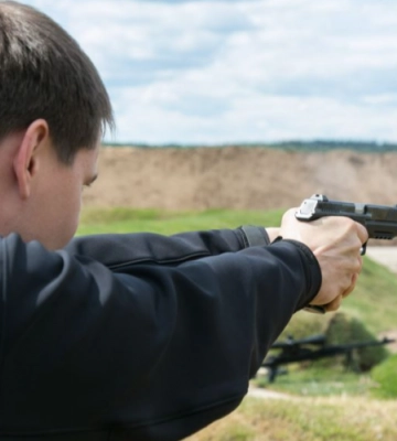 На Волині судили десятикласника, який стріляв з пістолета і лякав місцевих жителів