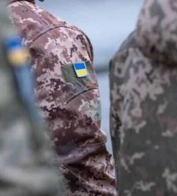 Напад на працівників ТЦК: у Києві чоловік ударив по голові та погрожував ножем