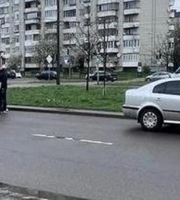 У Львові водій на авто збив дитину, яка перебігала дорогу на «червоне» (ФОТО)