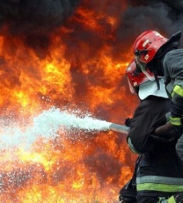 Внаслідок пожежі у київській багатоповерхівці загинуло двоє людей