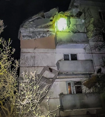 У Куп’янську рашисти скинули авіабомбу на житлову багатоповерхівку