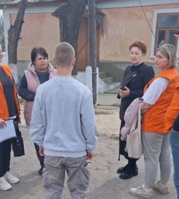 Люди у військовій формі та балаклавах &quot;запакували&quot; у бус 14-річного підлітка на Одещині, - начальниця відділу соцзахисту селищної ради Терзі