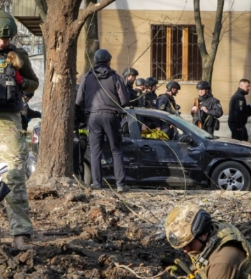 Війська РФ обстріляли центр Харкова, влада повідомляє про постраждалих