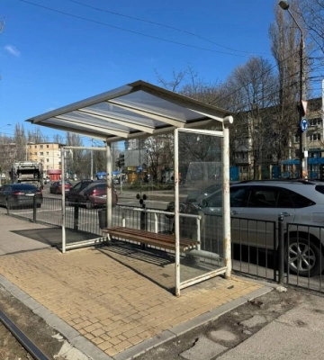 В Одесі ремонтують зупинки громадського транспорту