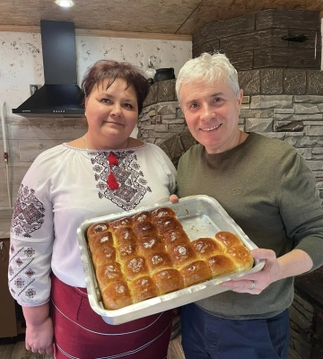 Смакота неймовірна: ці пироги з Рівненщини вже куштує вся Україна (ВІДЕО)